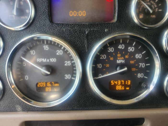 2019 Peterbilt 389-9