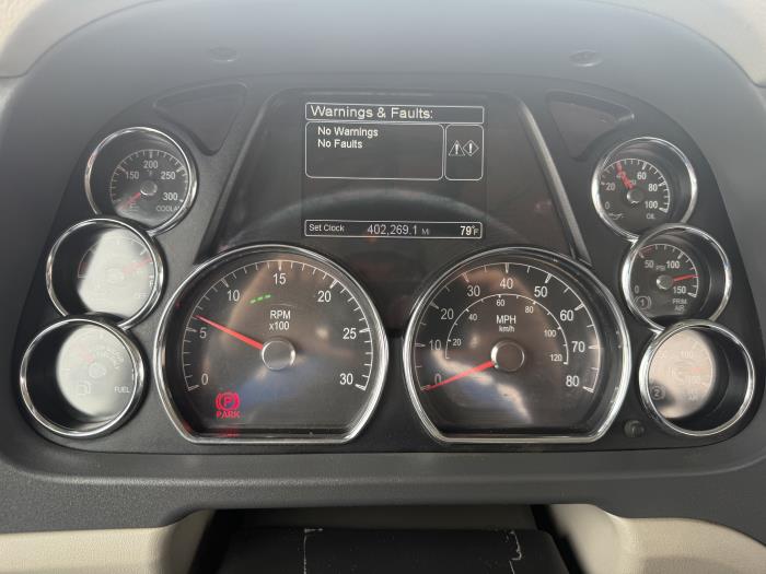 2020 Peterbilt 567-4