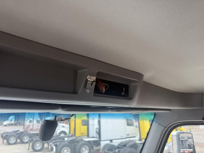 2020 Peterbilt 567-11