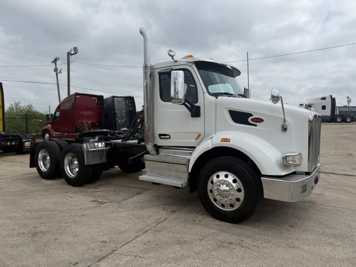 2020 Peterbilt 567-1