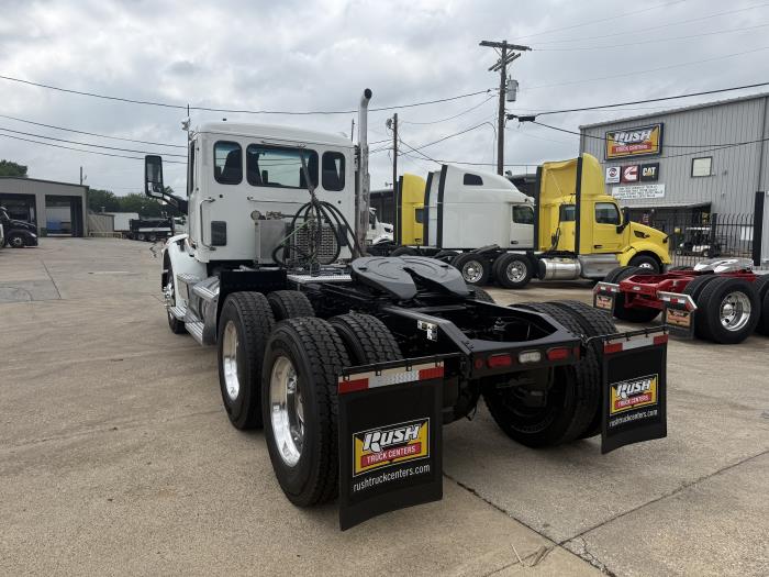 2020 Peterbilt 567-32