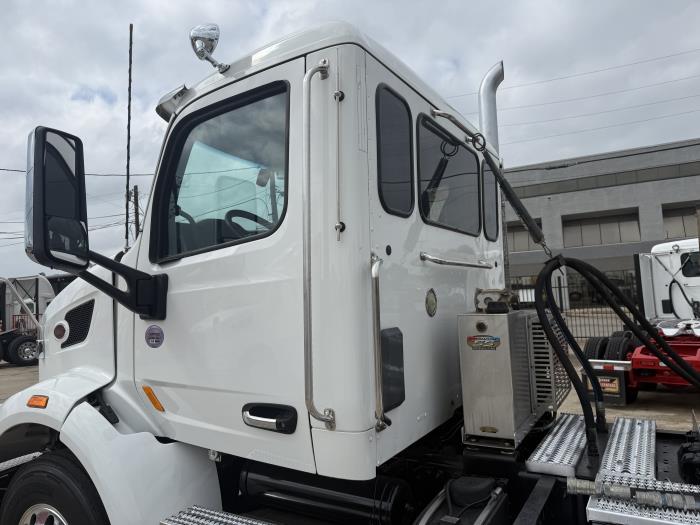 2020 Peterbilt 567-40
