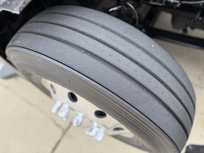 2023 Freightliner Cascadia-14