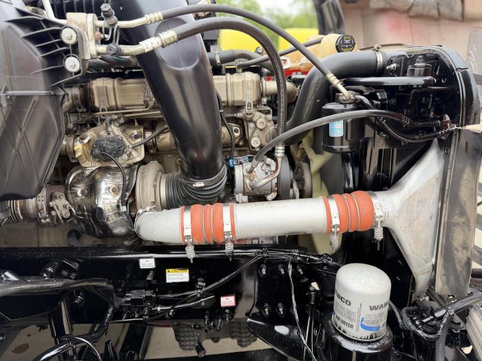 2023 Freightliner Cascadia-15