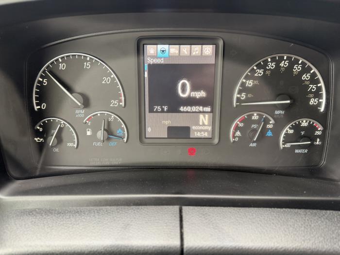 2023 Freightliner Cascadia-26