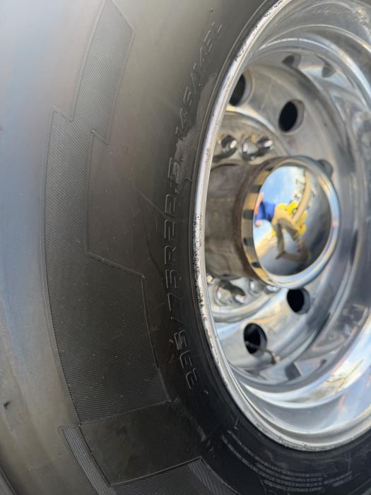 2021 Peterbilt 567-8