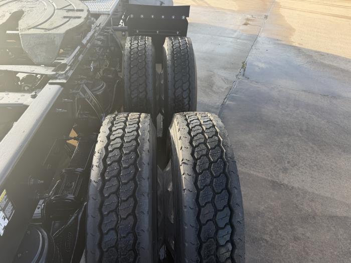 2021 Peterbilt 567-10