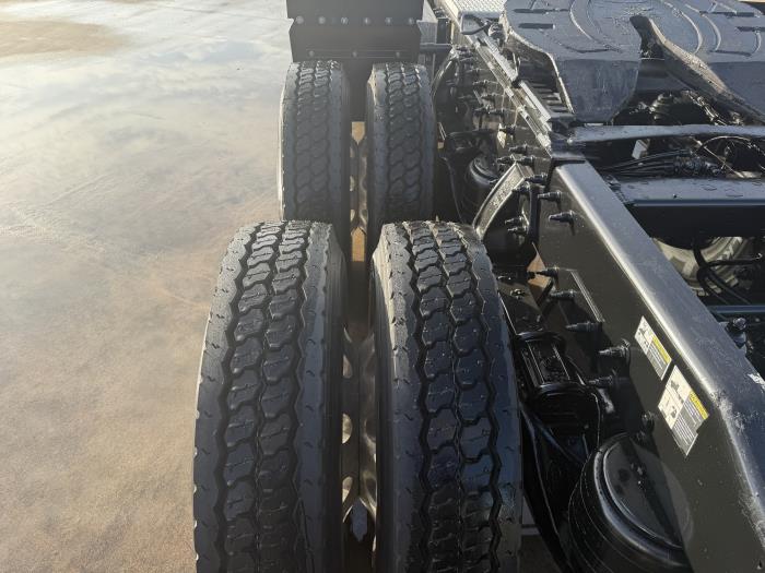 2021 Peterbilt 567-11