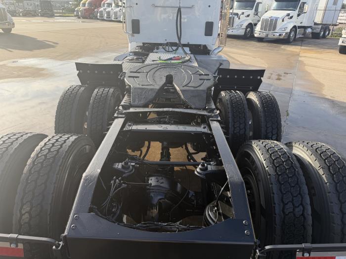 2021 Peterbilt 567-12
