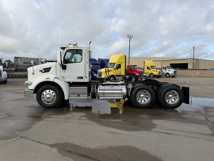 2020 Peterbilt 567-1