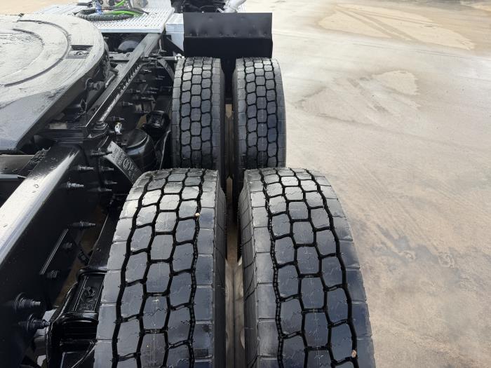 2020 Peterbilt 567-10