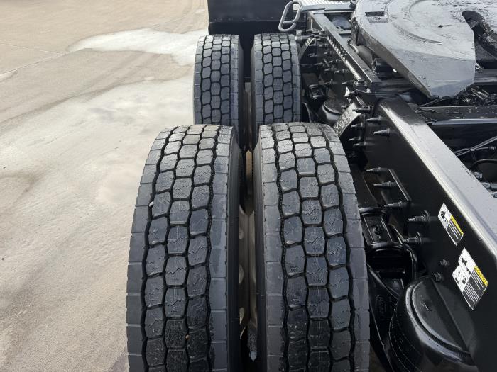 2020 Peterbilt 567-11