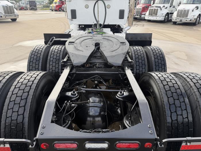 2020 Peterbilt 567-12