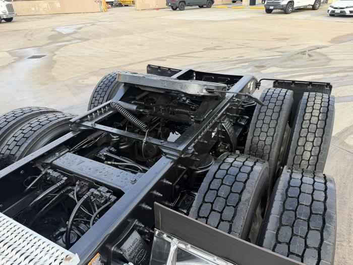 2020 Peterbilt 567-13