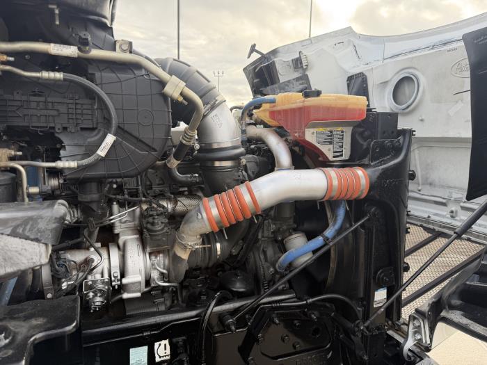 2020 Peterbilt 567-19