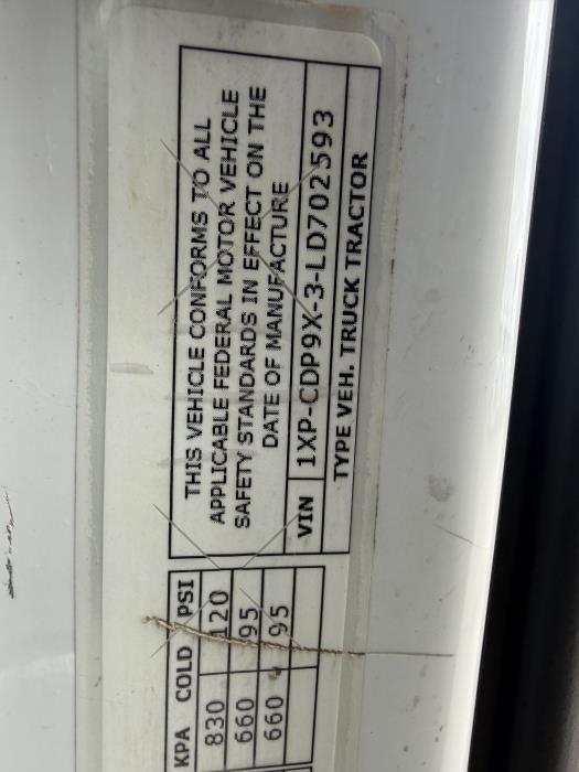 2020 Peterbilt 567-26