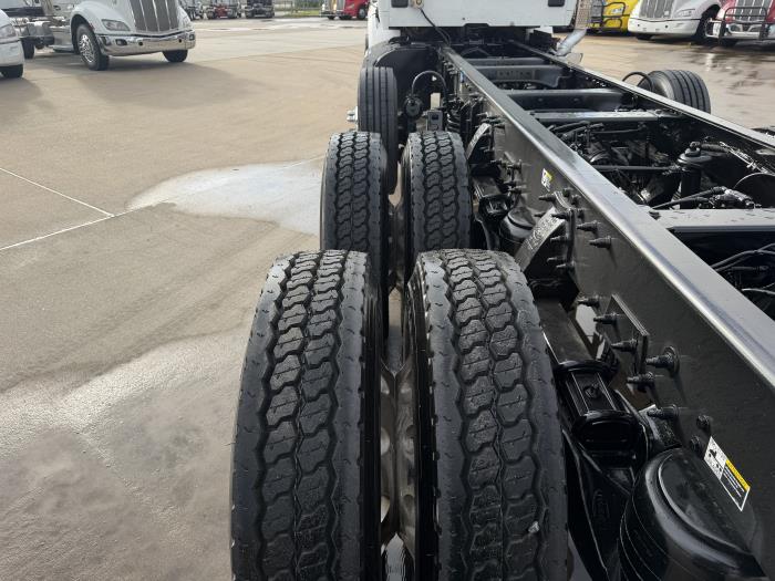 2019 Peterbilt 567-11