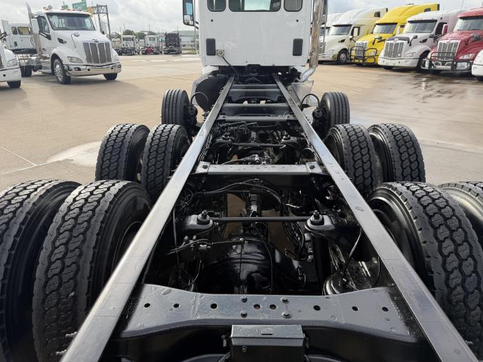 2019 Peterbilt 567-12
