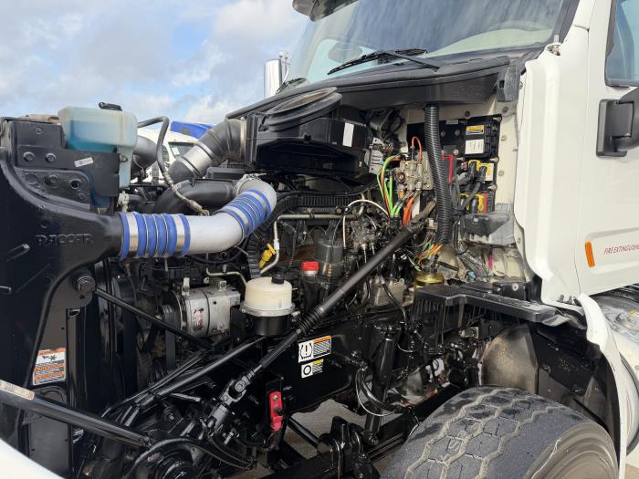 2019 Peterbilt 567-14