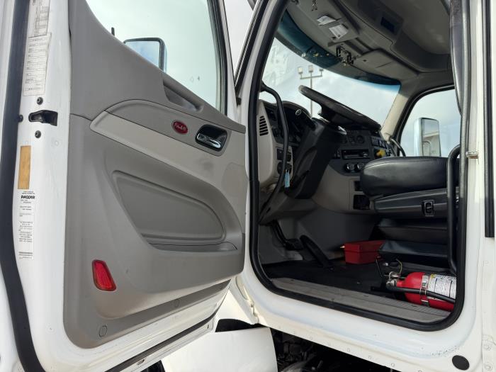 2019 Peterbilt 567-22