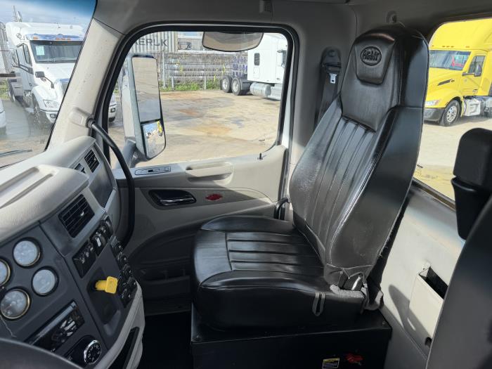 2019 Peterbilt 567-23