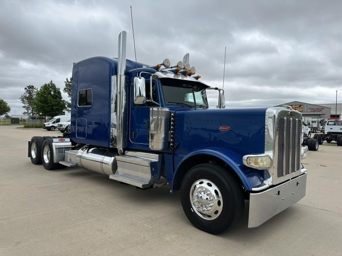 2023 Peterbilt 389-2