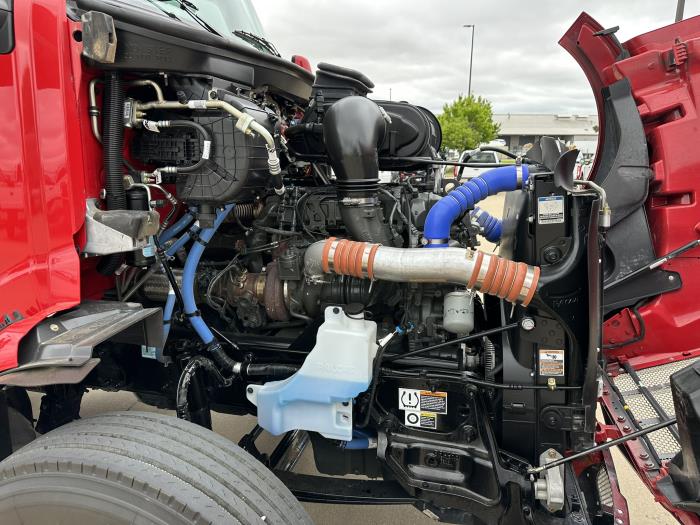 2025 Peterbilt 579-15