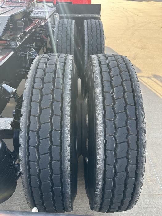 2022 Peterbilt 389-11