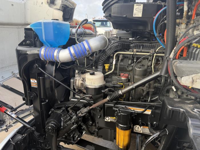 2019 Peterbilt 579-16