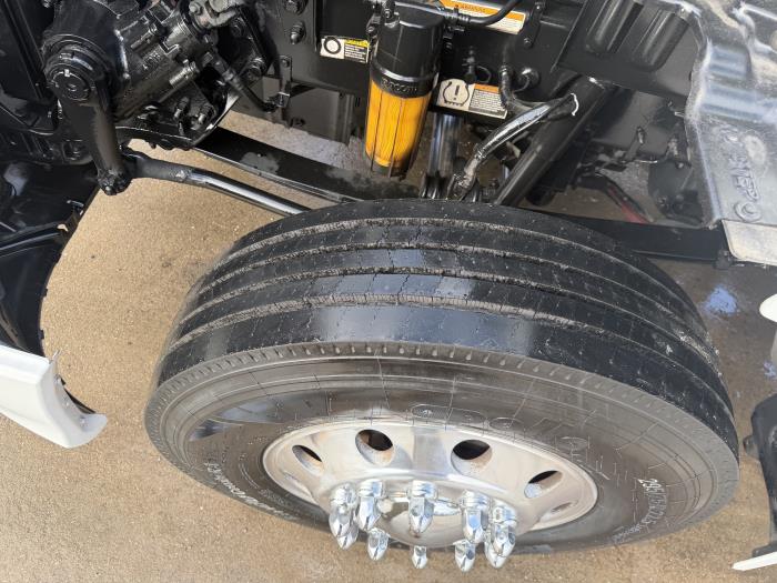 2019 Peterbilt 579-17