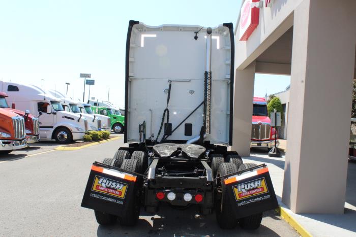 2022 Kenworth T680 — photo 6