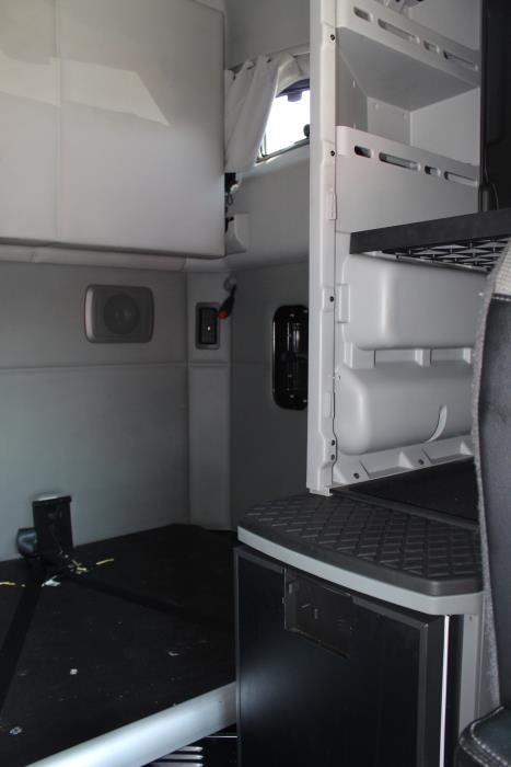 2022 Kenworth T680 — photo 15