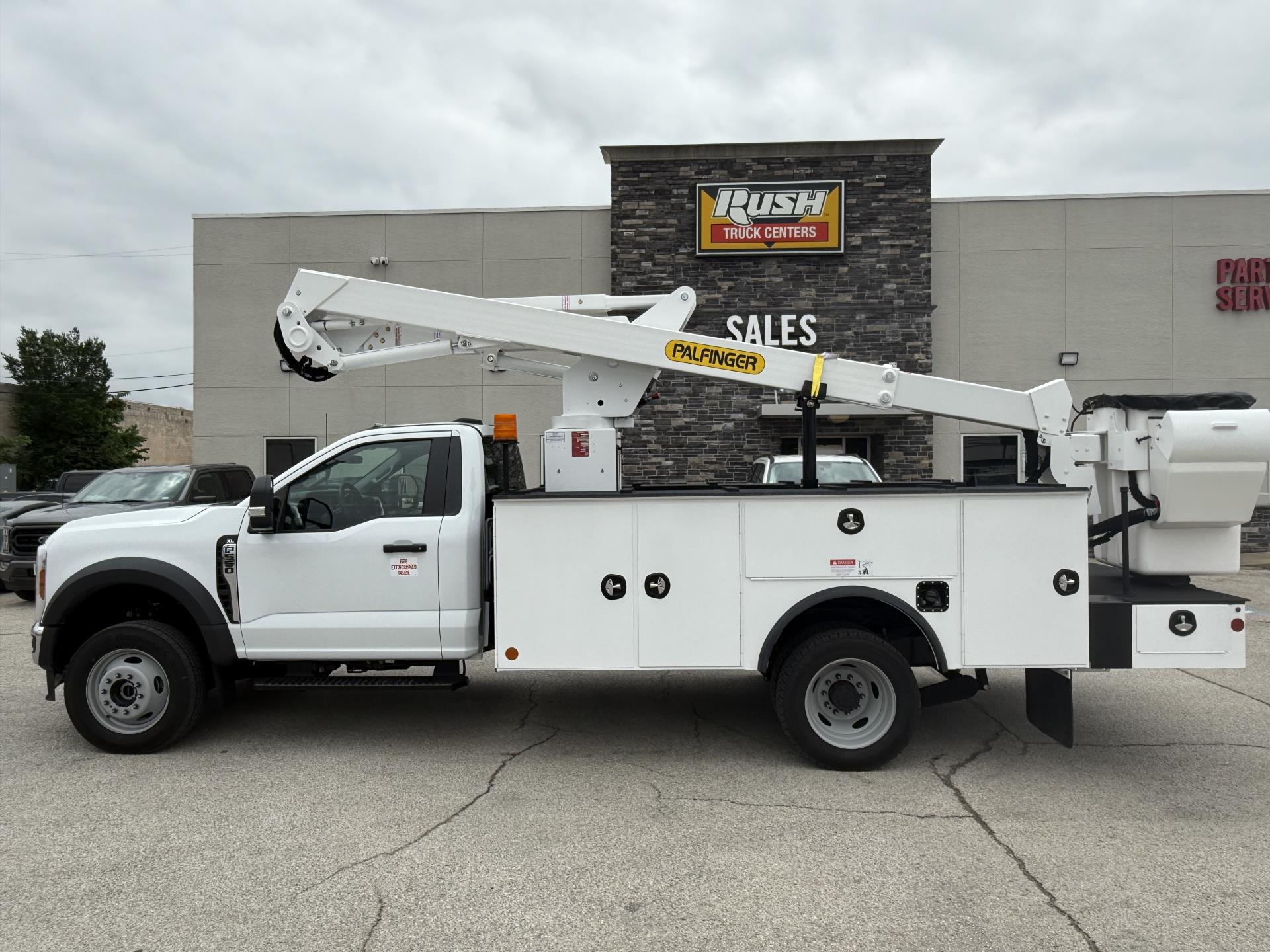 New 2026 Ford F-550 - photo 25