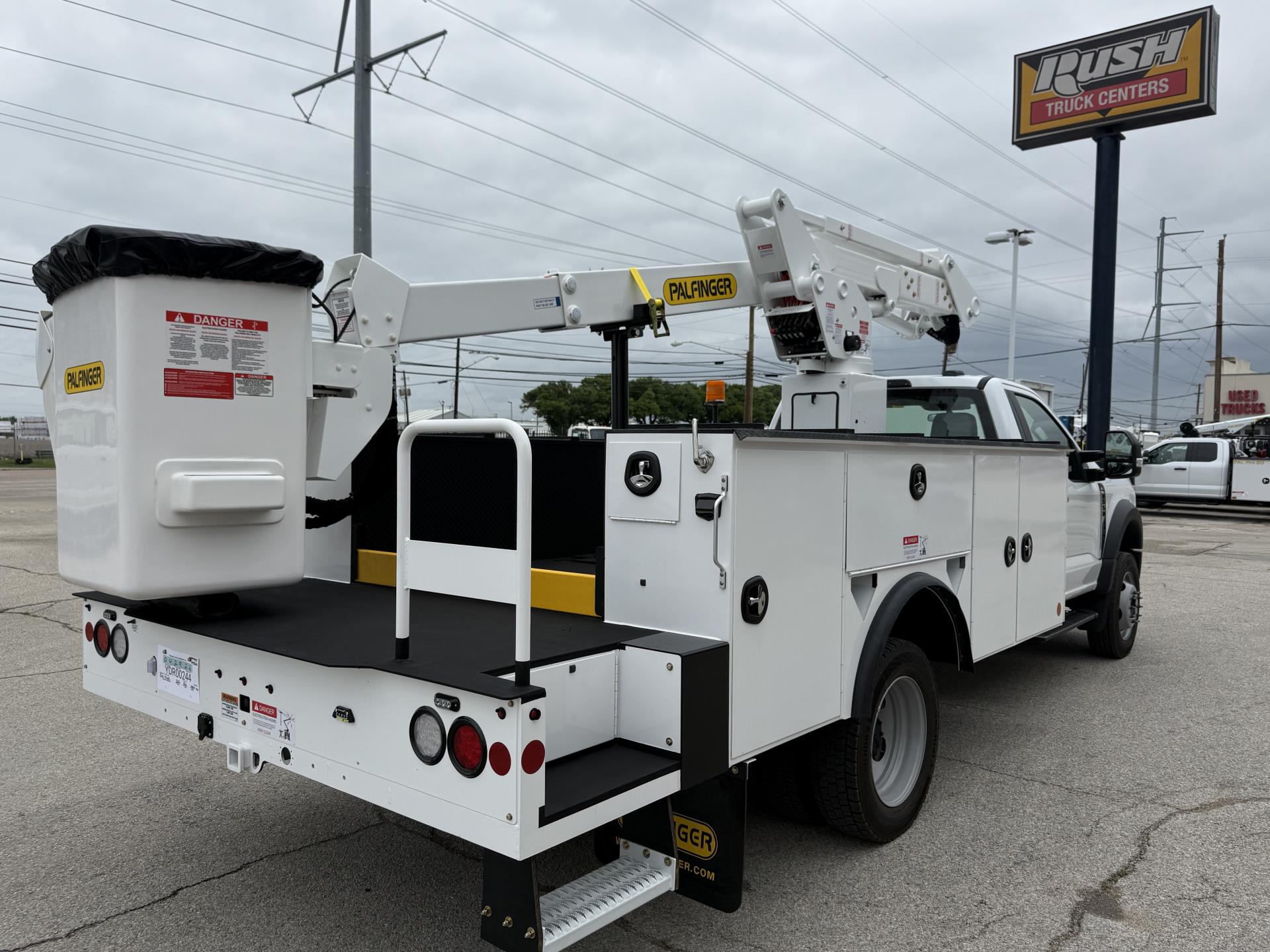 New 2026 Ford F-550 - photo 15