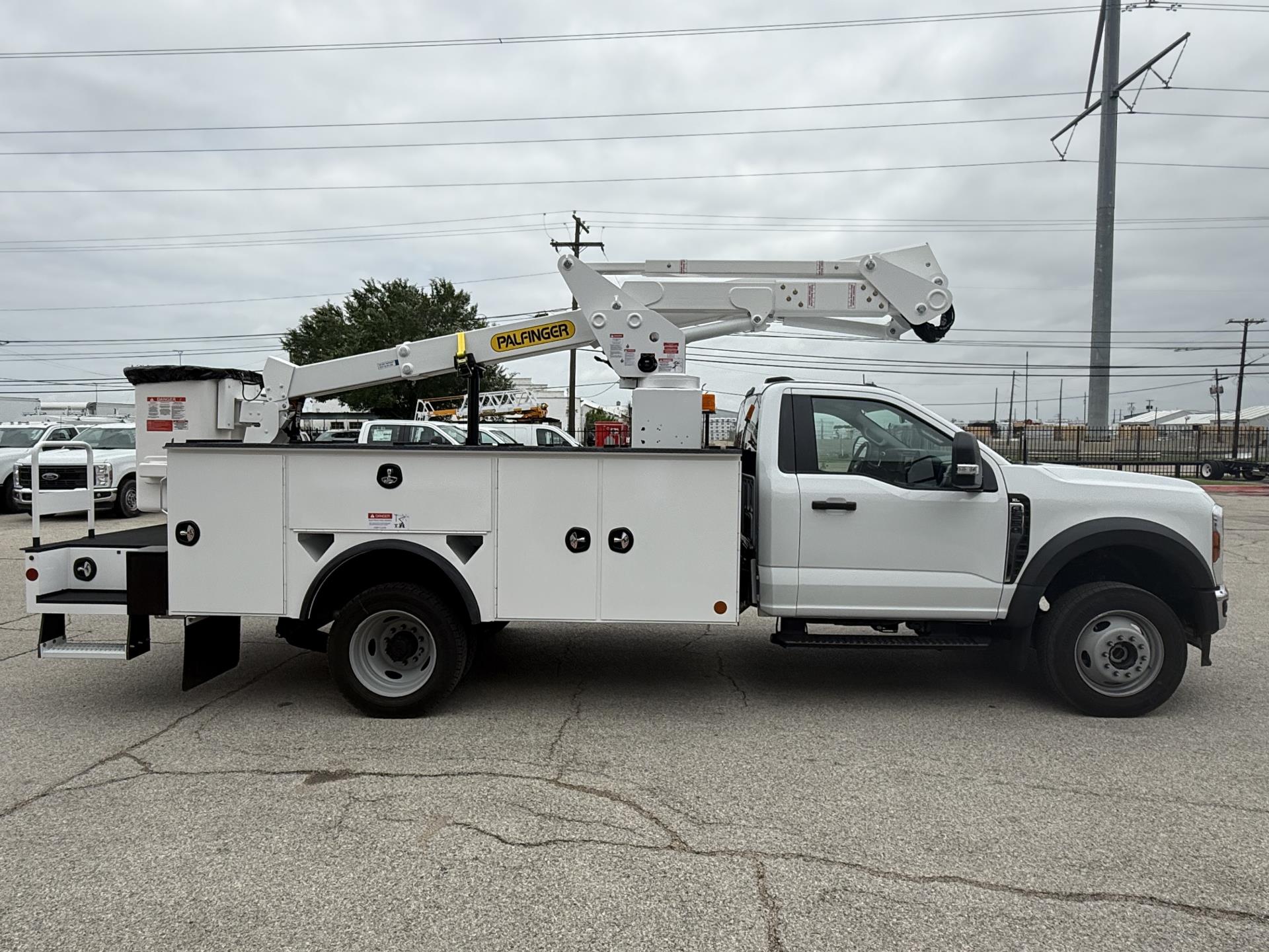 New 2026 Ford F-550 - photo 16