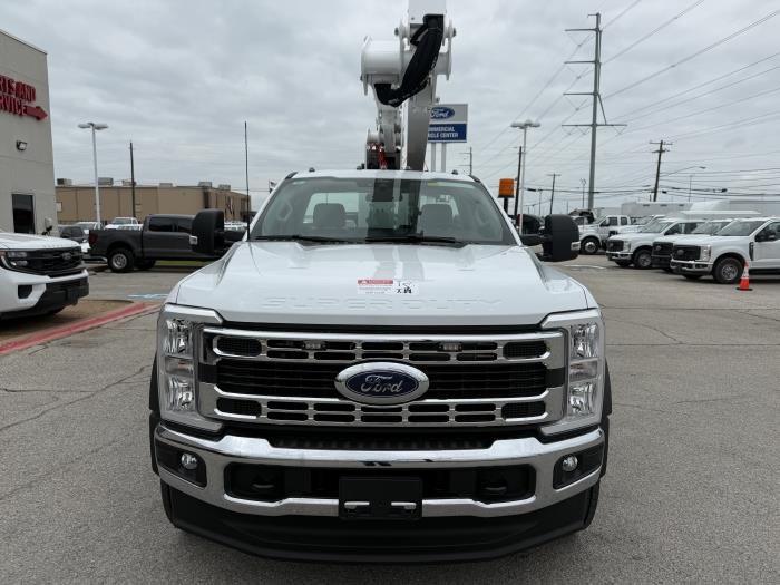 2026 Ford F-550-8