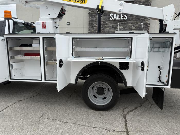 2026 Ford F-550-9