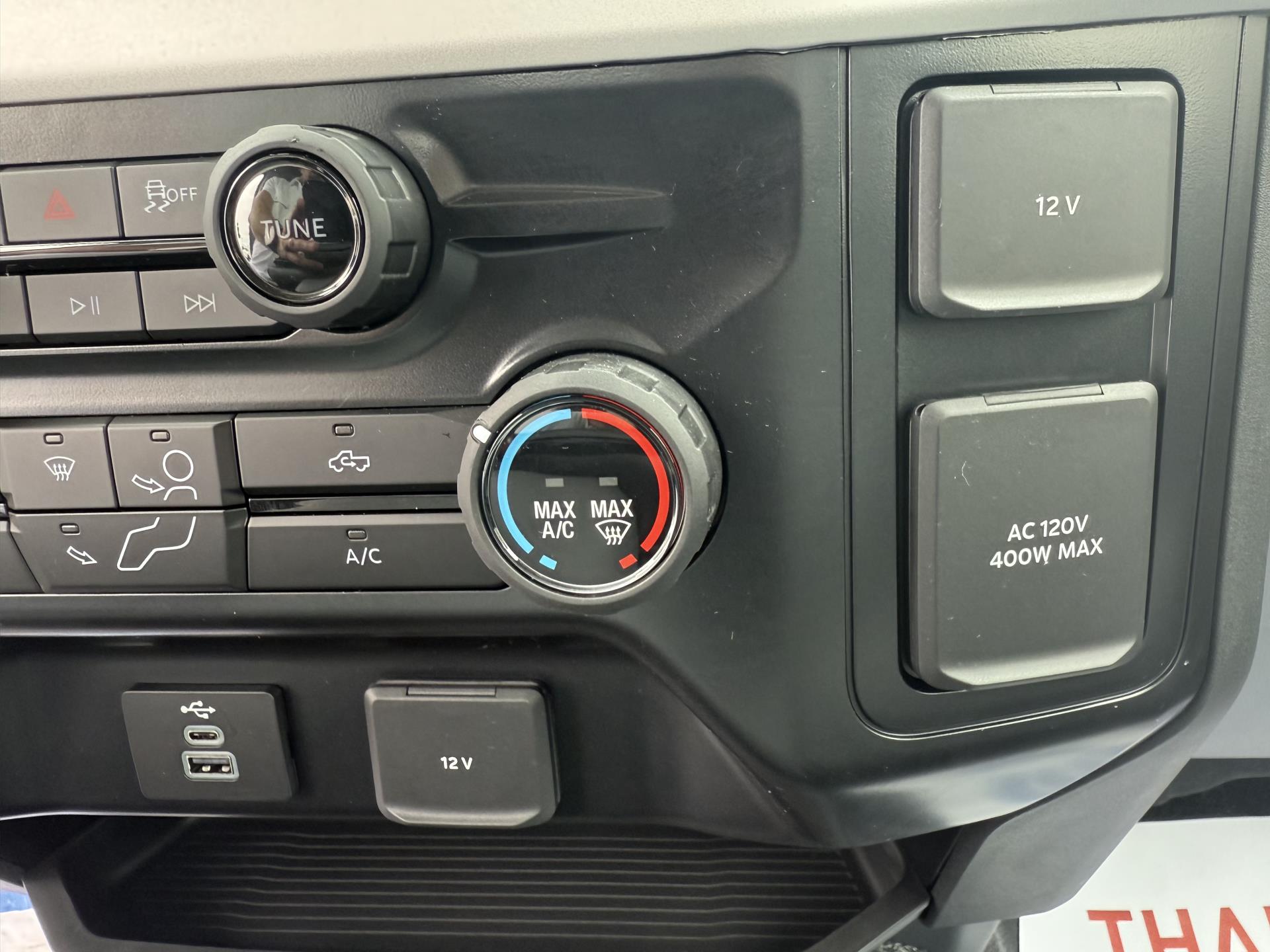 New 2026 Ford F-550 - photo 10