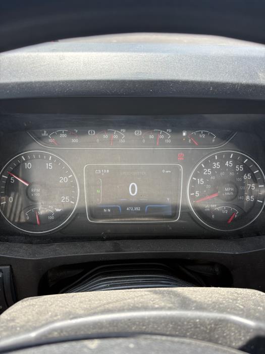 2018 International LT625-8