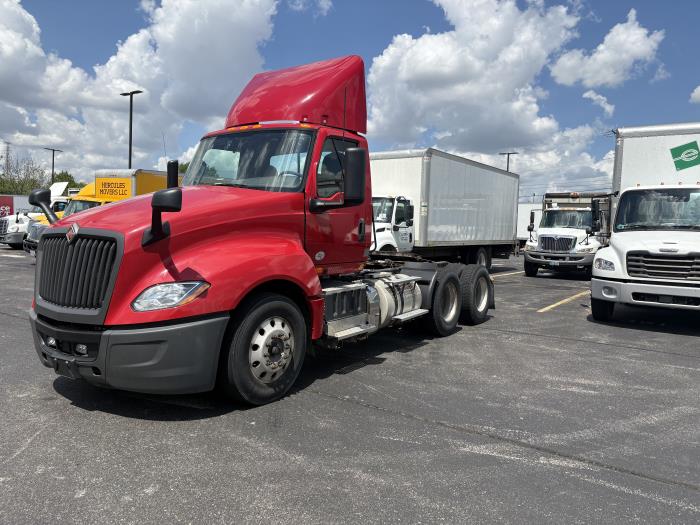 2018 International LT625-10