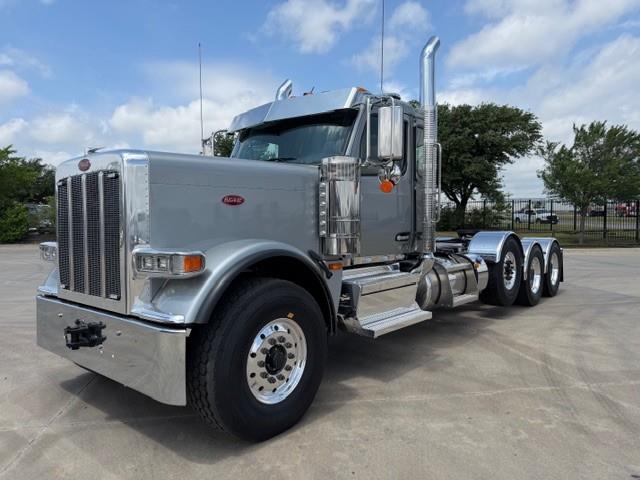 2027 Peterbilt 589-2