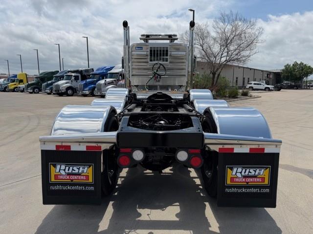 2027 Peterbilt 589-6