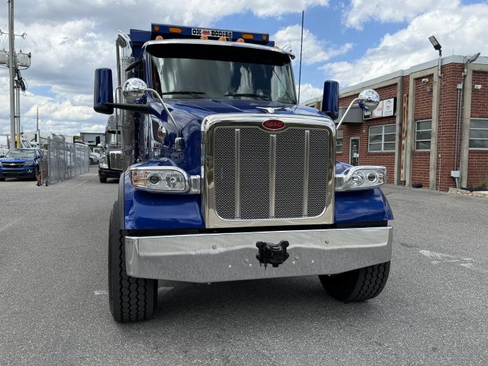 2027 Peterbilt 567-8