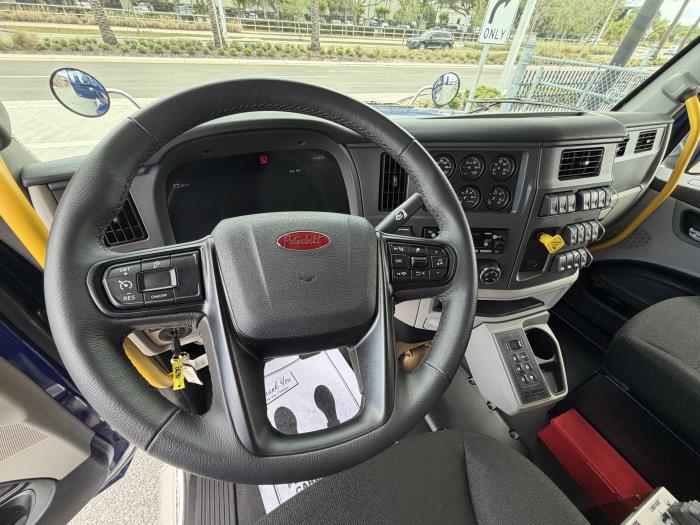 2027 Peterbilt 567-16