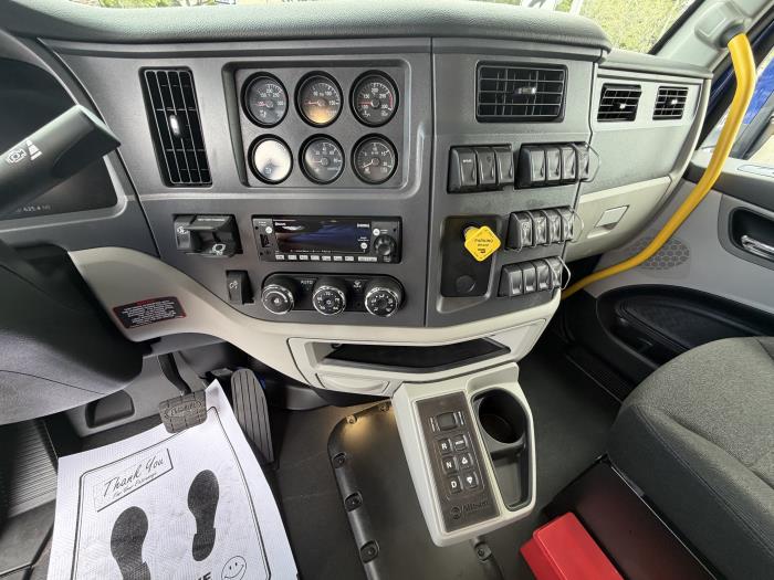 2027 Peterbilt 567-17