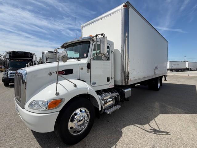 2020 Peterbilt 337-0