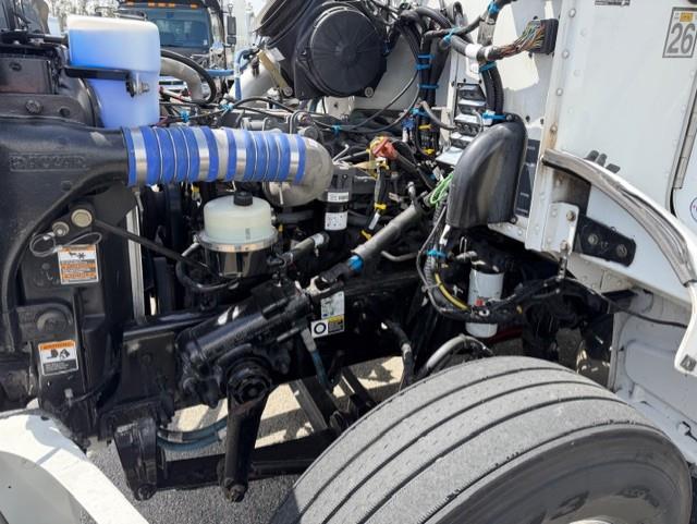 2020 Peterbilt 337-14