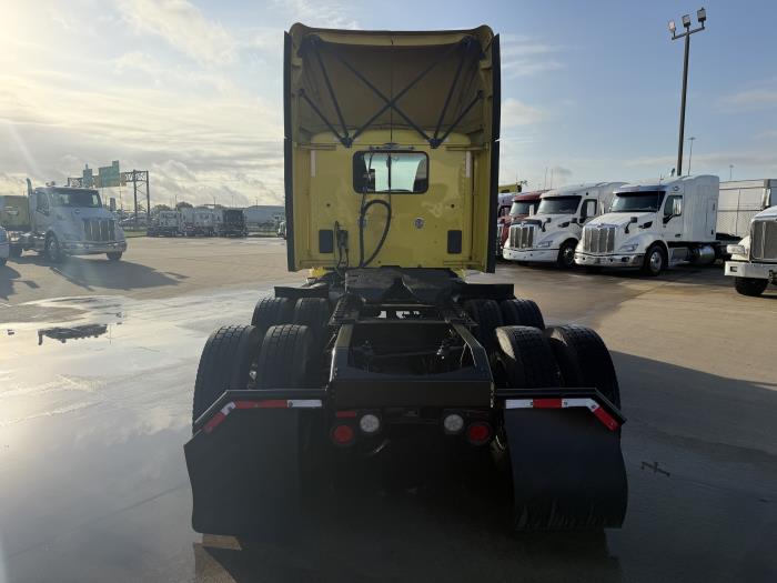 2023 Peterbilt 579-3