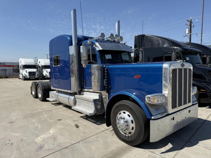 2022 Peterbilt 389-5