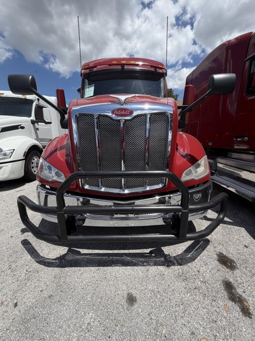 2022 Peterbilt 579-1